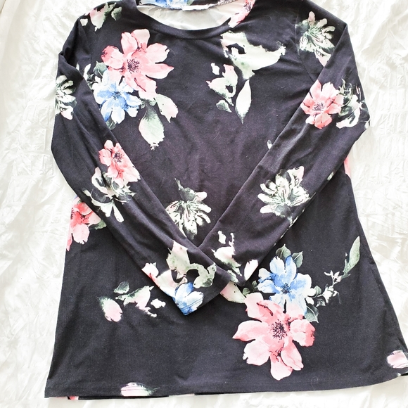 Reborn J long we've floral tee - Picture 1 of 3